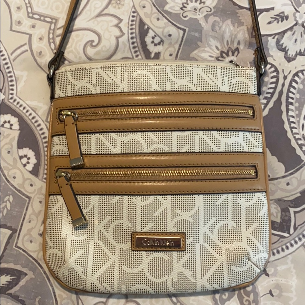 Calvin Klein Crossbody